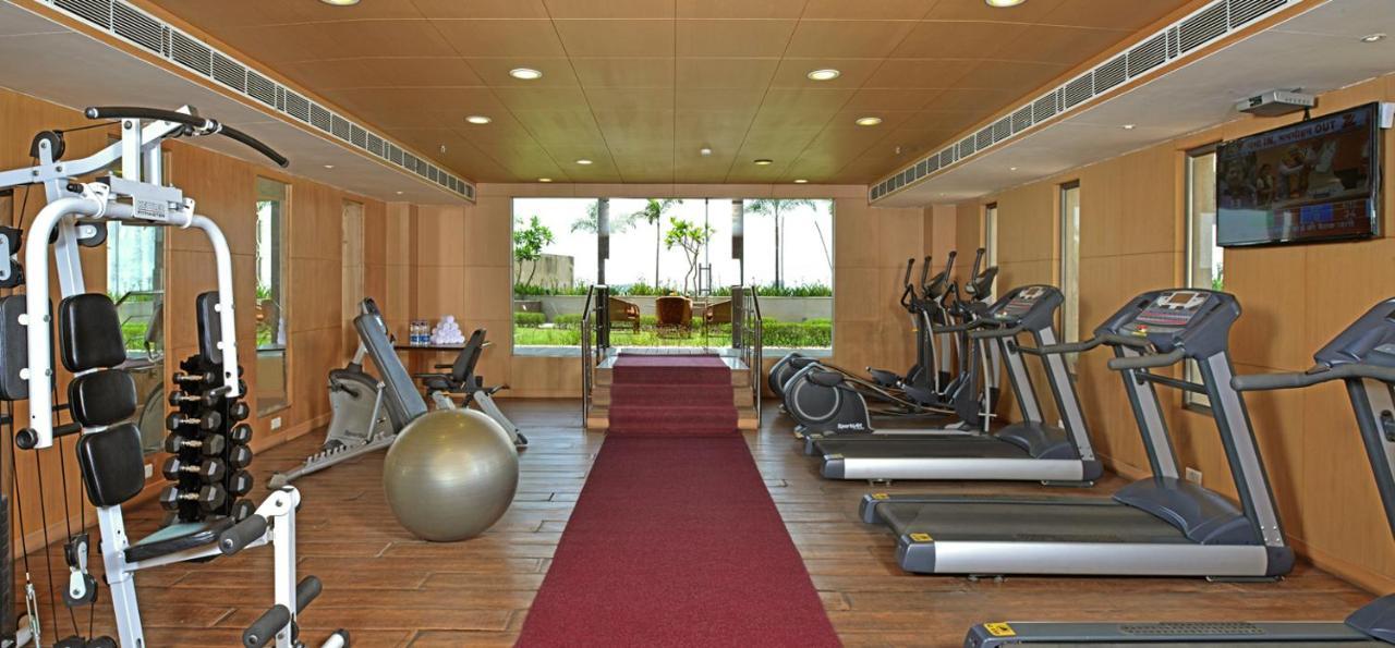 Savoy Suites Manesar Gurgaon Exterior foto